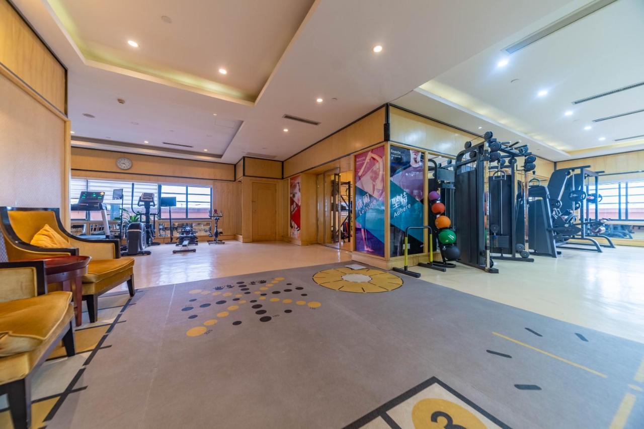 Ramada Yichang Hotel Екстериор снимка