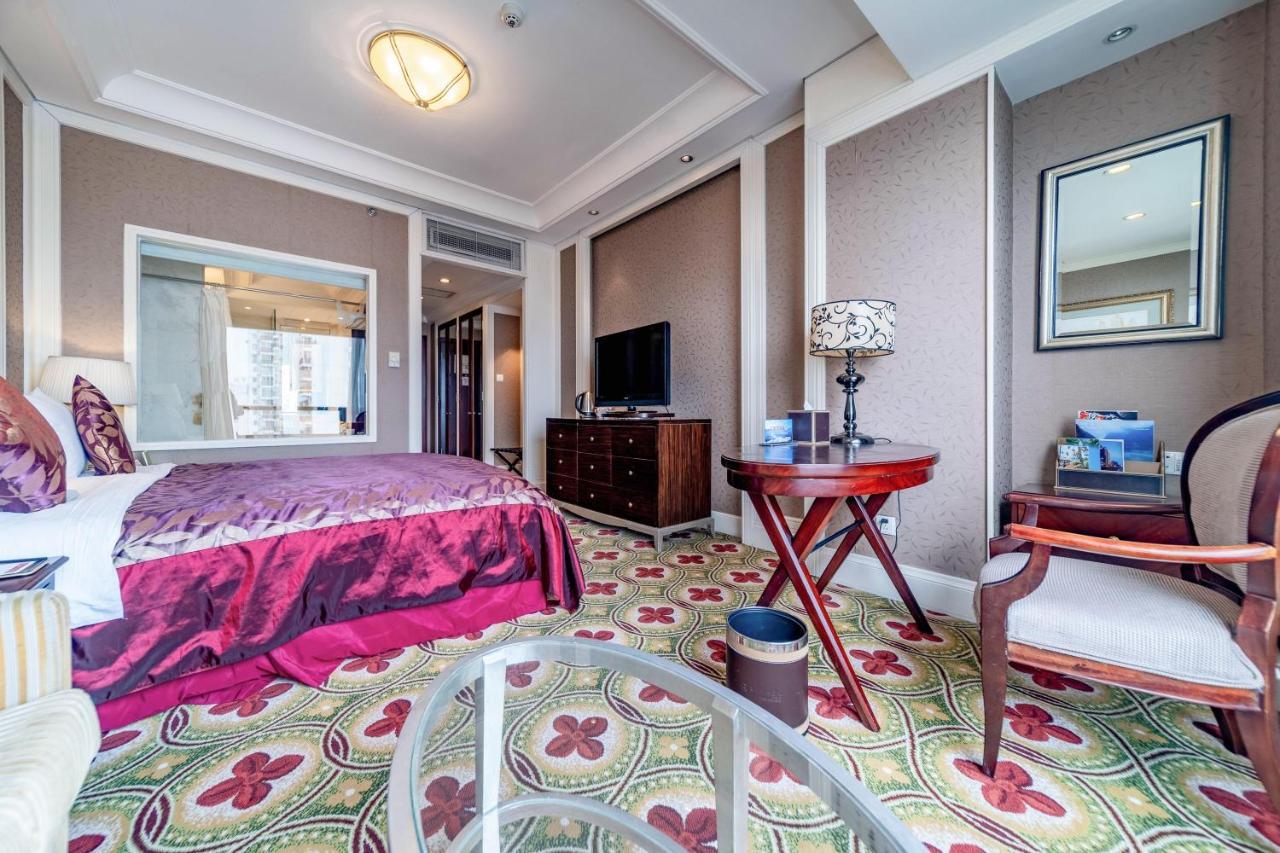 Ramada Yichang Hotel Екстериор снимка