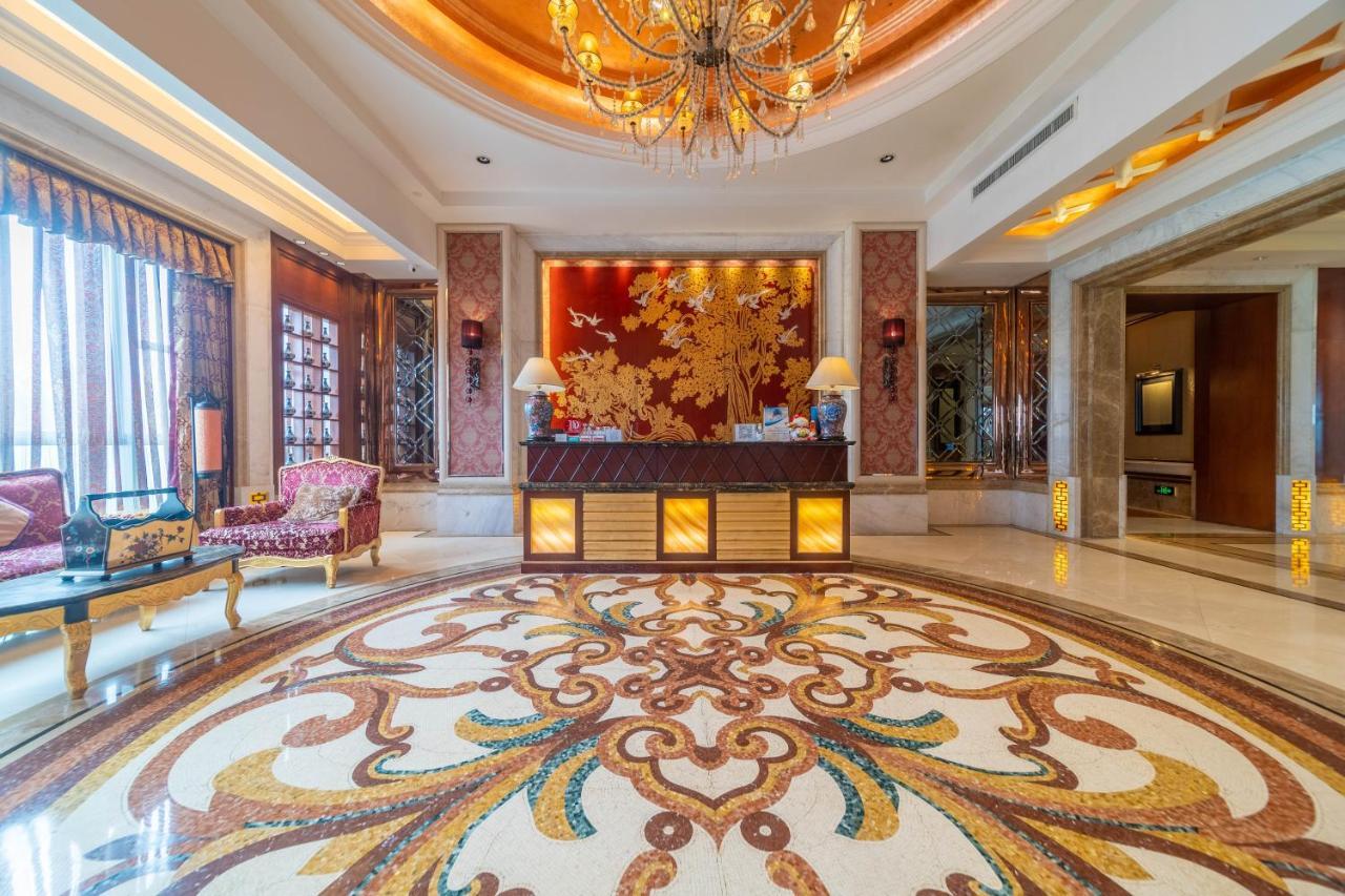 Ramada Yichang Hotel Екстериор снимка