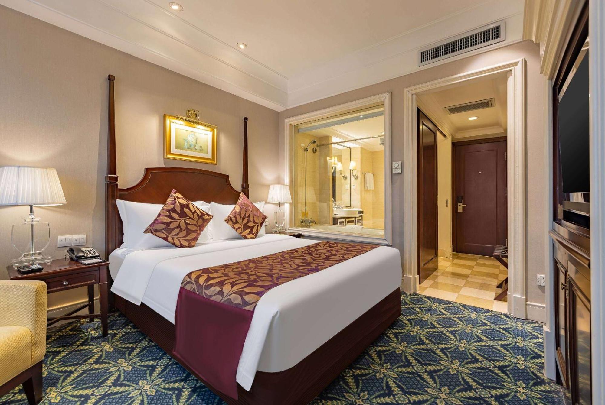 Ramada Yichang Hotel Екстериор снимка