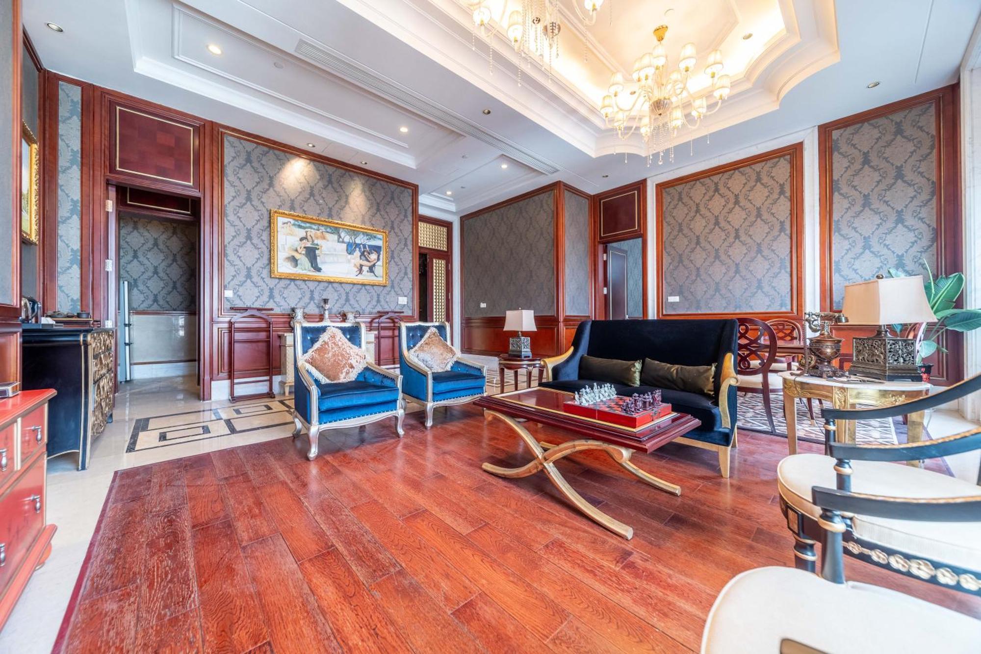 Ramada Yichang Hotel Екстериор снимка